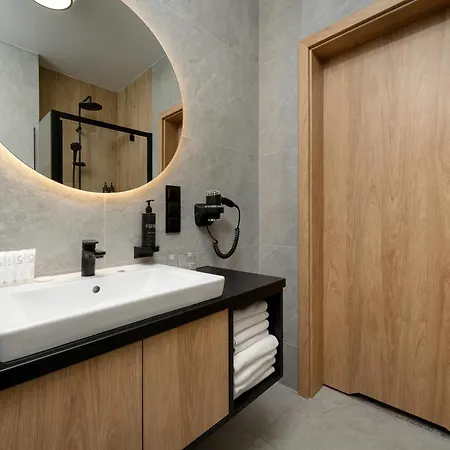 Apartment Stylowe Z Parkingiem Oraz Basenem I Silownia By Renters