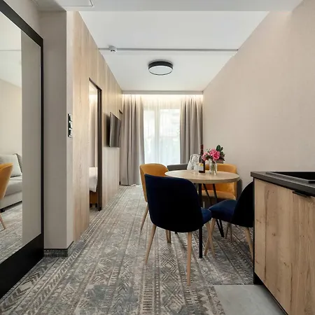 Stylowe Z Parkingiem Oraz Basenem I Silownia By Renters