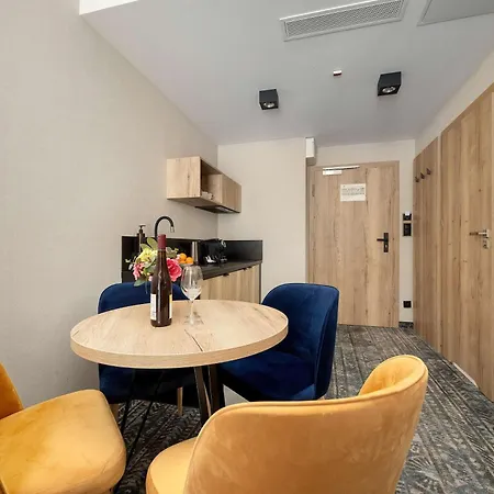 Stylowe Z Parkingiem Oraz Basenem I Silownia By Renters Szklarska Poreba