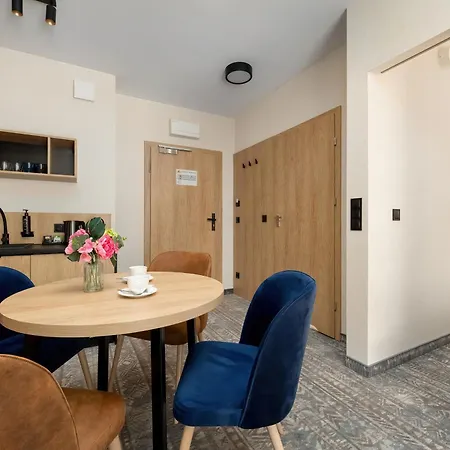 Stylowe Z Parkingiem Oraz Basenem I Silownia By Renters Apartment